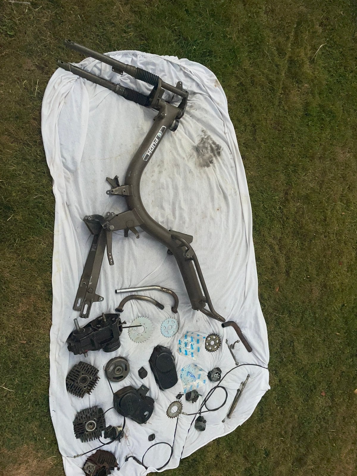 Tomos onderdelen en puch frame, Fietsen en Brommers, Ophalen, Gebruikt
