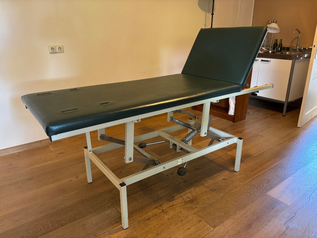 Behandeltafel, Ophalen, Zo goed als nieuw, Massagetafel