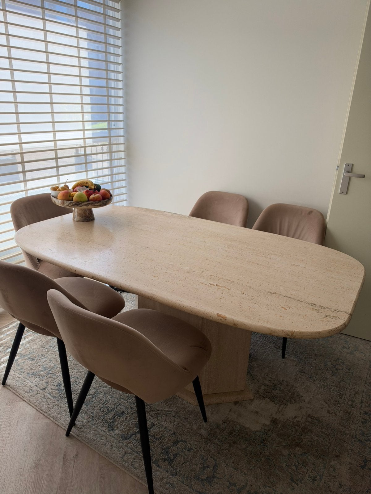 Echte Engelse Travertine stenen eettafel, Ophalen, 200 cm of meer, 50 tot 100 cm, Zo goed als nieuw