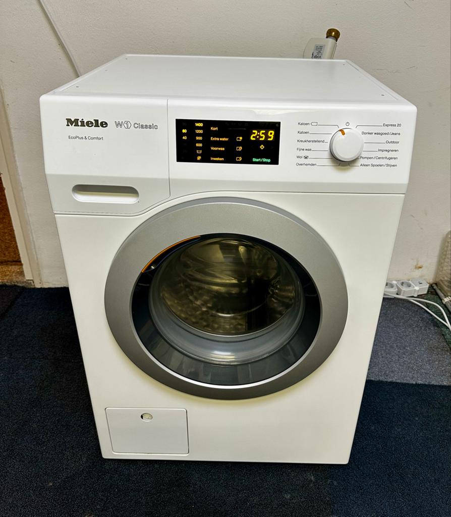 Miele W1 Classic WDD030 WPS Wasmachine - Zo goed als nieuw, Germany, Www.miele.com, Ophalen of Verzenden, Voorlader