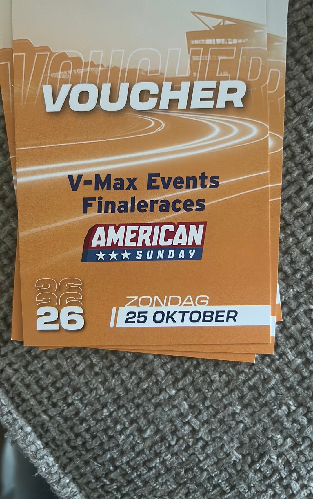 4x voucher V-Max Events finaleraces zondag 26 okt, Drie personen of meer