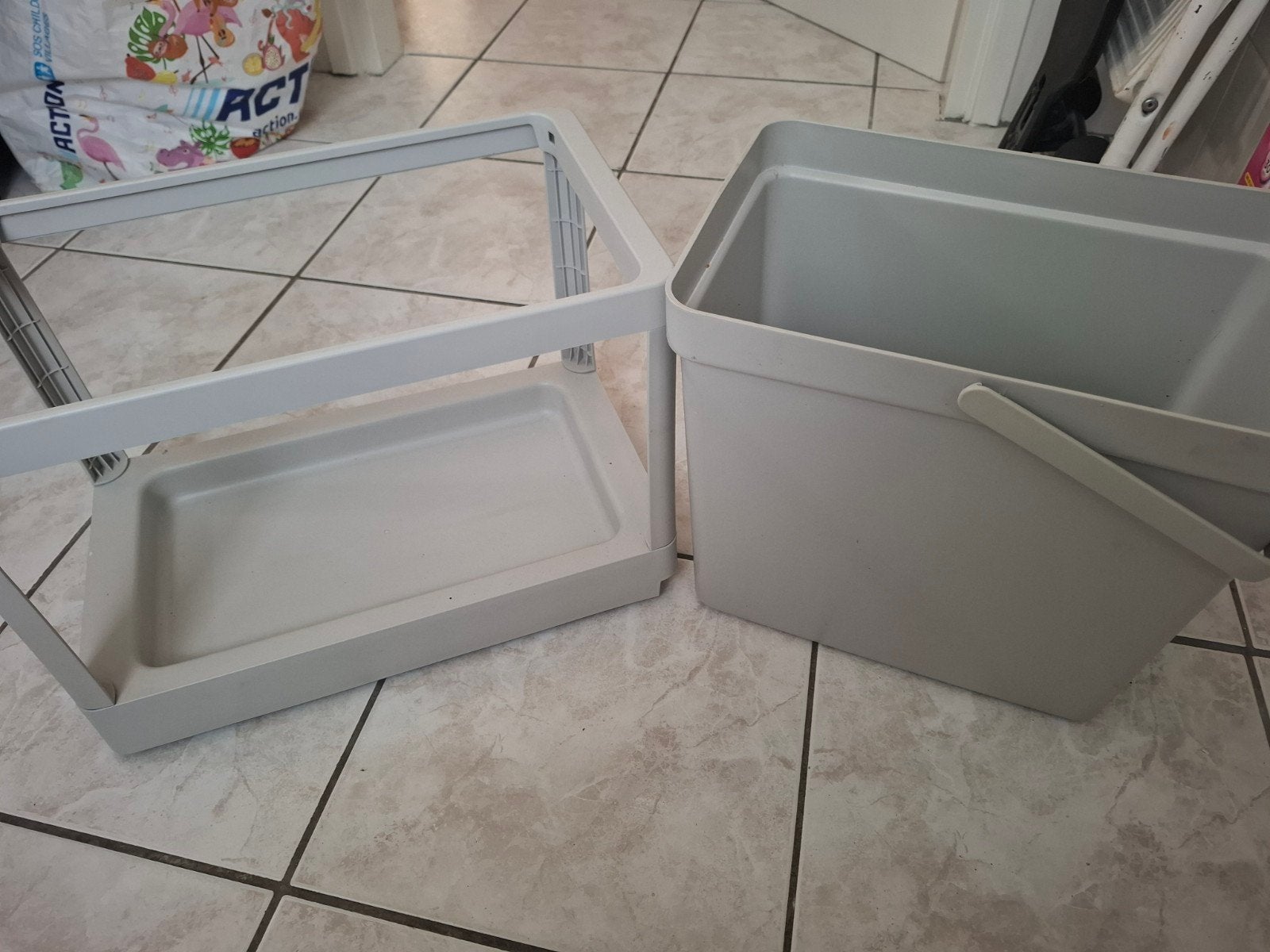 Uitschuifbare afvalemmer met frame - Grijs, Ophalen, Kunststof, Zo goed als nieuw, Modern