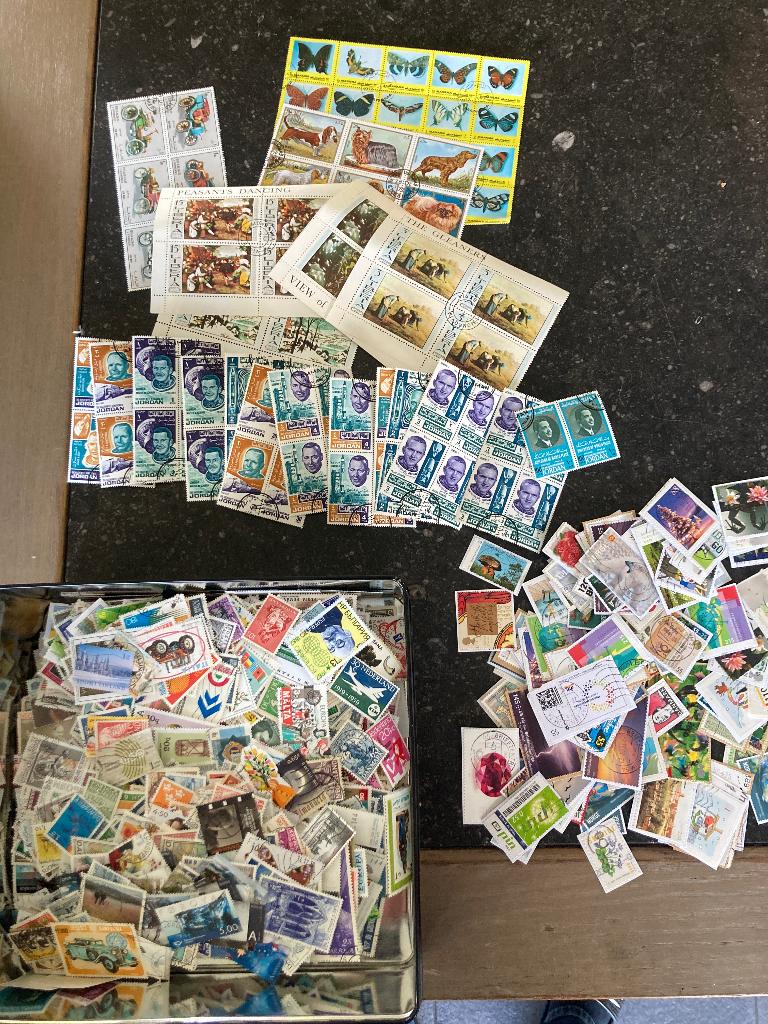 Doos vooral afgeweekte zegels...., Postzegels en Munten, Postzegels | Volle albums en Verzamelingen, Ophalen of Verzenden, Nederland en Buitenland