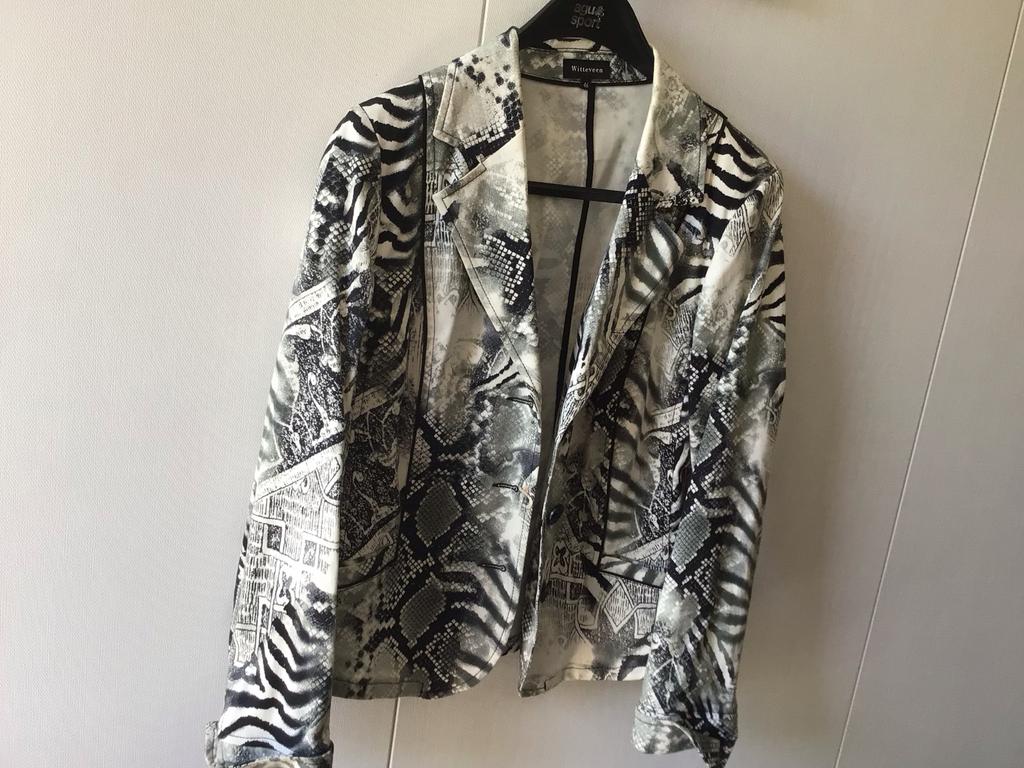 Witteveen Jasje met Dierenprint en Kleurrijke Bloemenprint, Kleding | Dames, Jasjes, Kostuums en Pakken, Overige kleuren, Maat 42/44 (L)