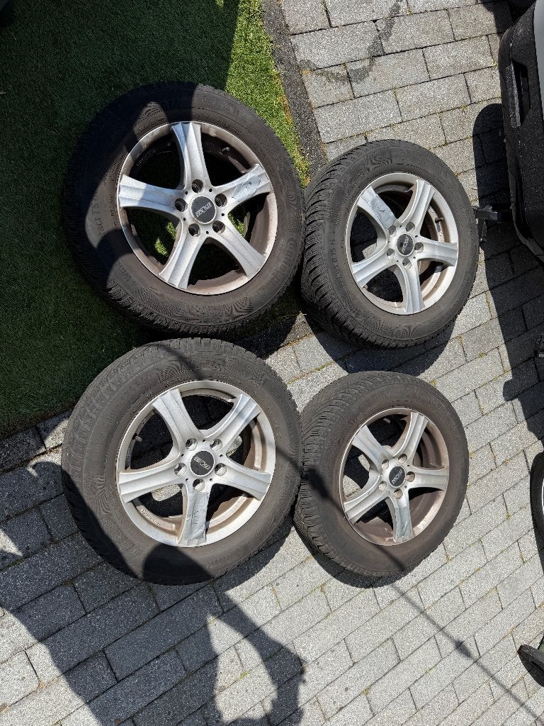 4x lichtmetalen velgen 15"  Continental Winterbanden Golf 7, Auto-onderdelen, Banden en Velgen, Ophalen, Gebruikt, 15 inch, Banden en Velgen