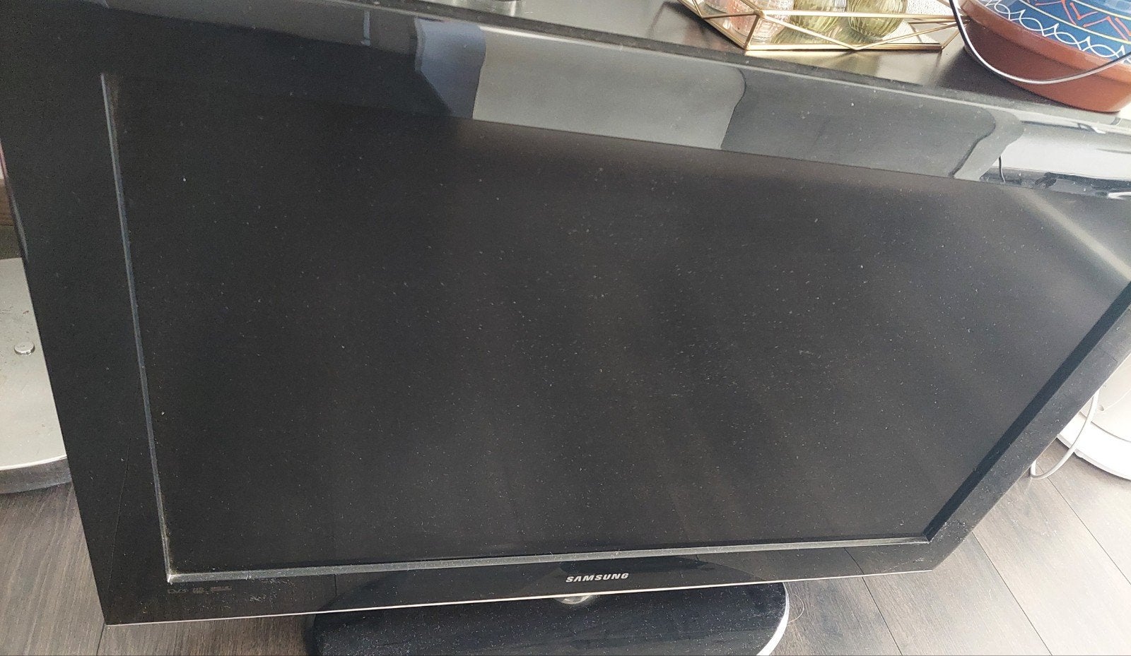 Samsung smart tv 32 inch. Ouder model op voet. Zonder AB., Ophalen, 50 Hz, Samsung