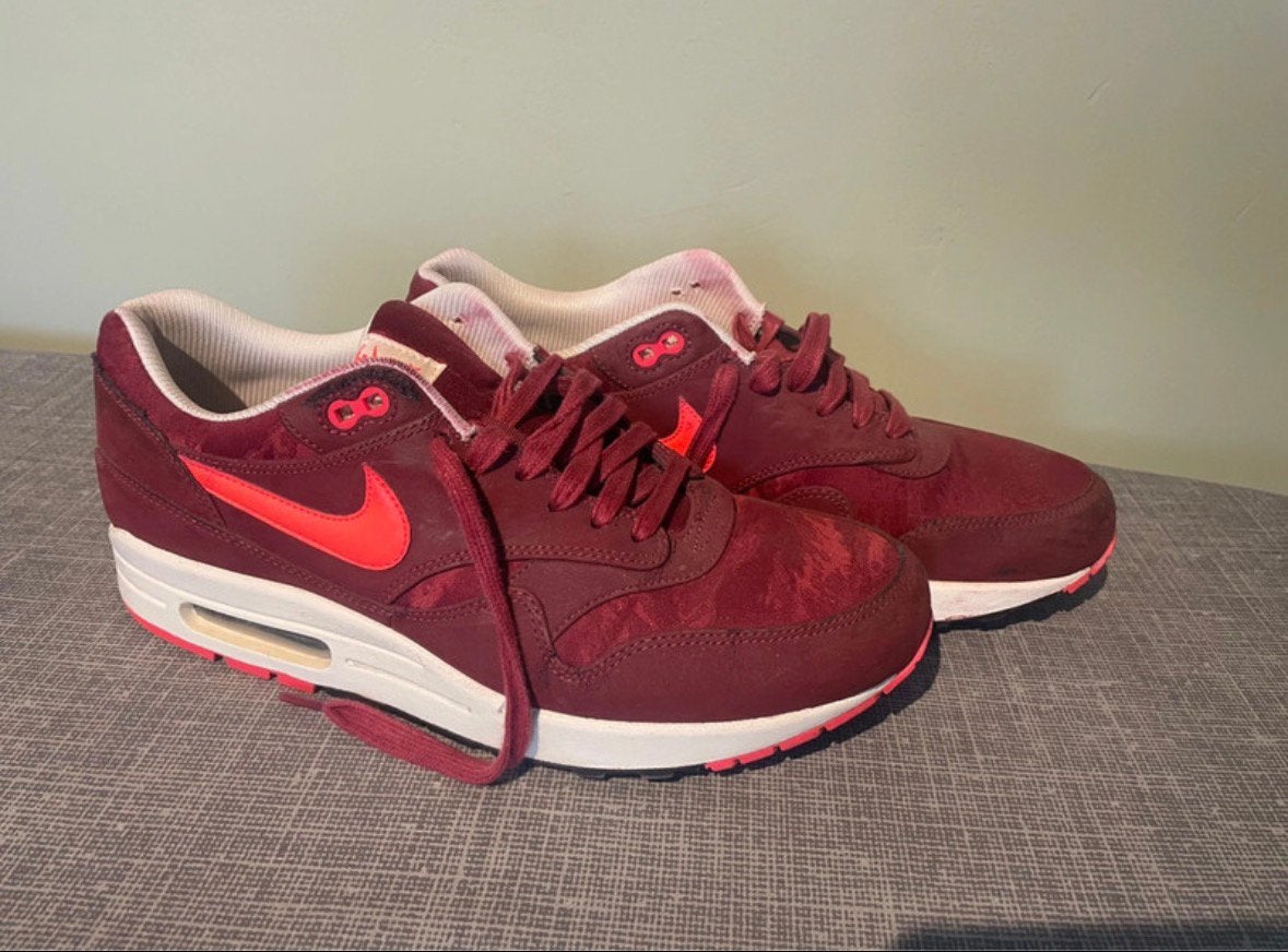 Nike Air Max 1 DS Jacquard Camo Atomic maat 45, Info@nike.com, Ophalen of Verzenden, Sneakers of Gympen, Gedragen