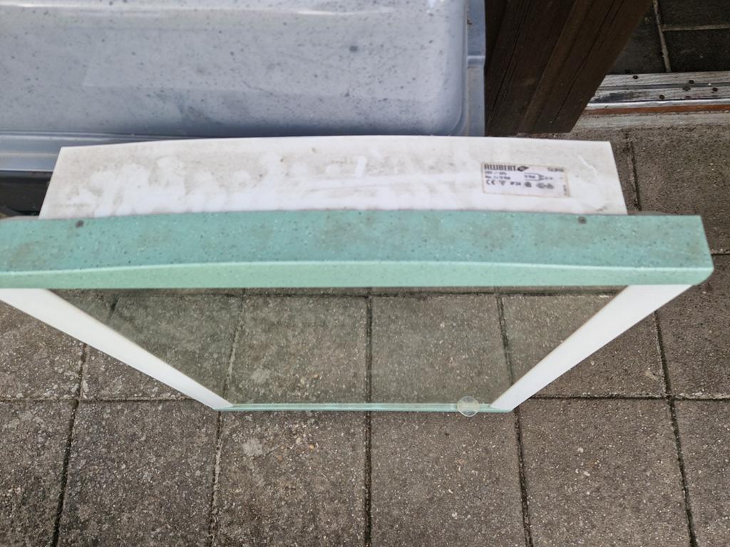 Allibert spiegelkast met stopcontact, Huis en Inrichting, Ophalen, Minder dan 50 cm, Gebruikt, Minder dan 100 cm