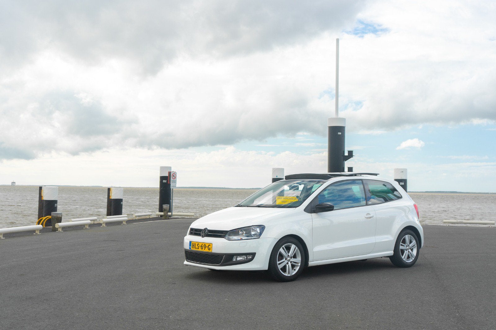 Volkswagen Polo Wit | Panorama | Sportstuur | Verlaagd, Auto's, Volkswagen, Voorwielaandrijving, Zwart, 1198 cc, Wit