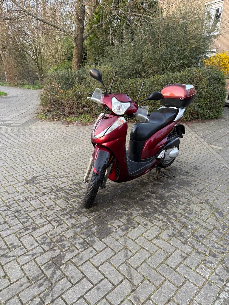 Honda SH300i motorscooter tikkend geluid achter carterkap, Ophalen, Gebruikt, Overige modellen