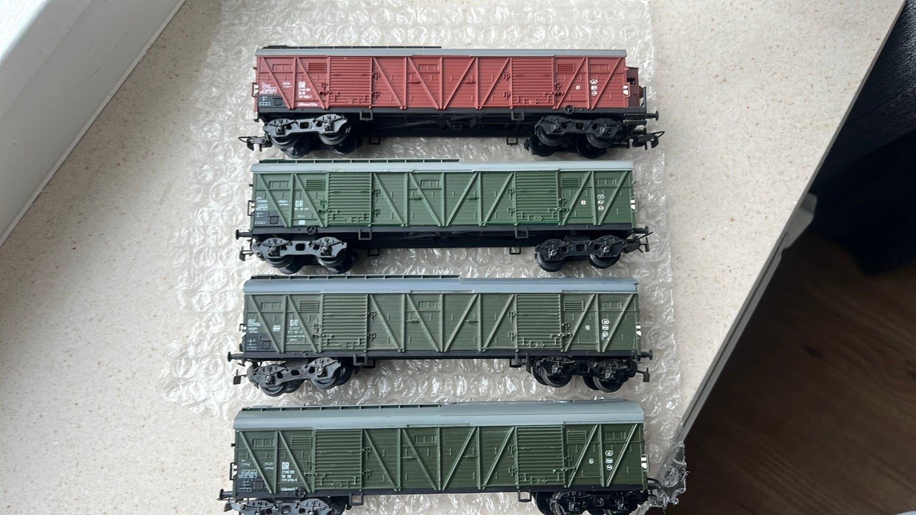 Stam Piko ho 4 assige goederenwagens DR.zie omschrijving, Hobby en Vrije tijd, Gelijkstroom, Wagon, Zo goed als nieuw, Piko