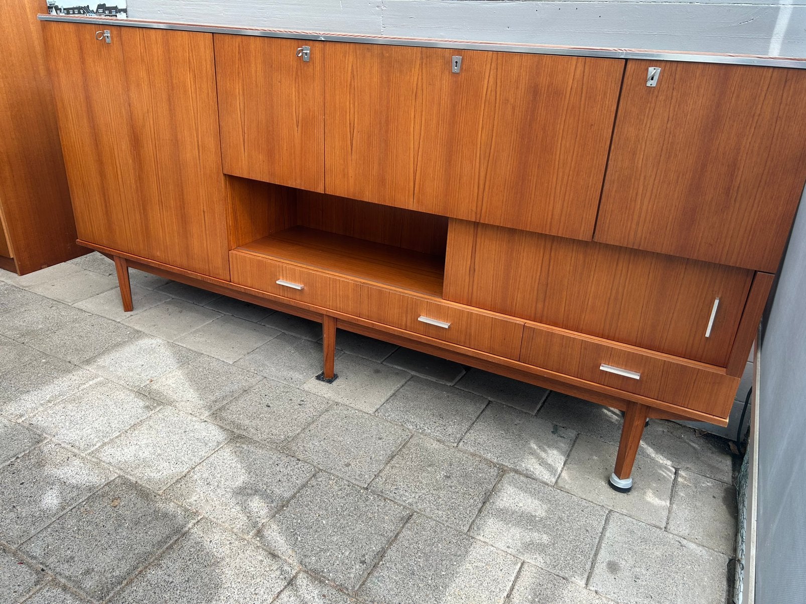 Jaren 60/70 dressoir, Ophalen of Verzenden, Zo goed als nieuw, 25 tot 50 cm