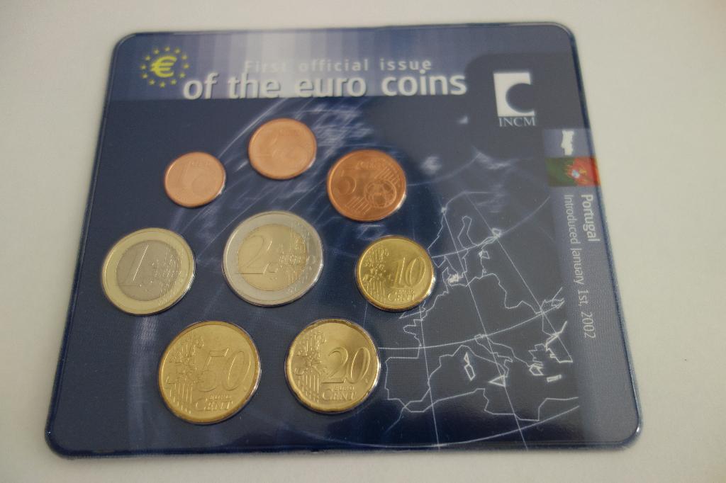 First euro coins Portugal, Postzegels en Munten, Munten | Europa | Euromunten, Ophalen of Verzenden, Portugal, 2 euro, Setje