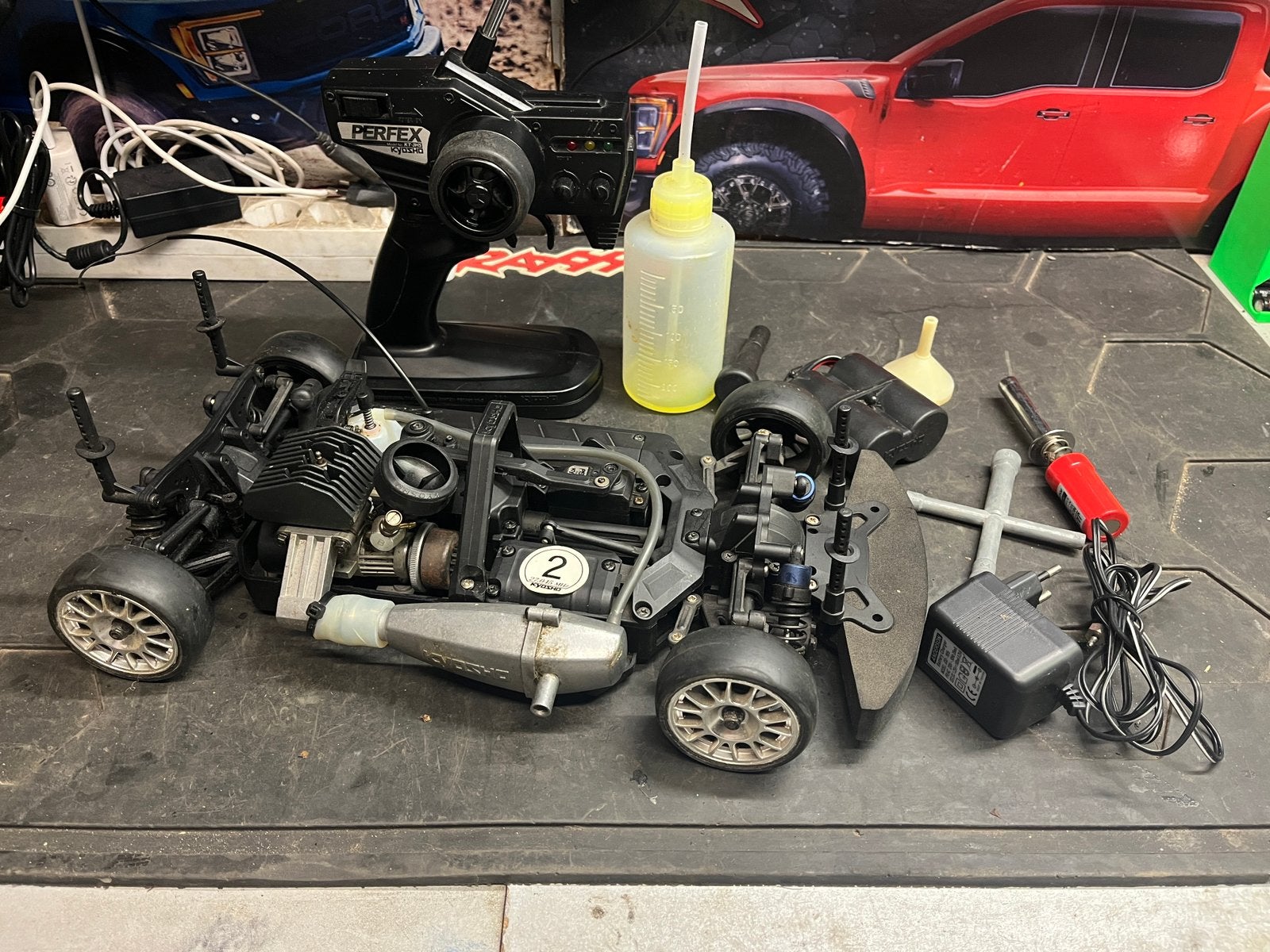 Kyosho Pureten Fazer Nitro RC auto 1/10 vintage project, Gebruikt, Ophalen of Verzenden, Schaal 1:10, Auto onroad