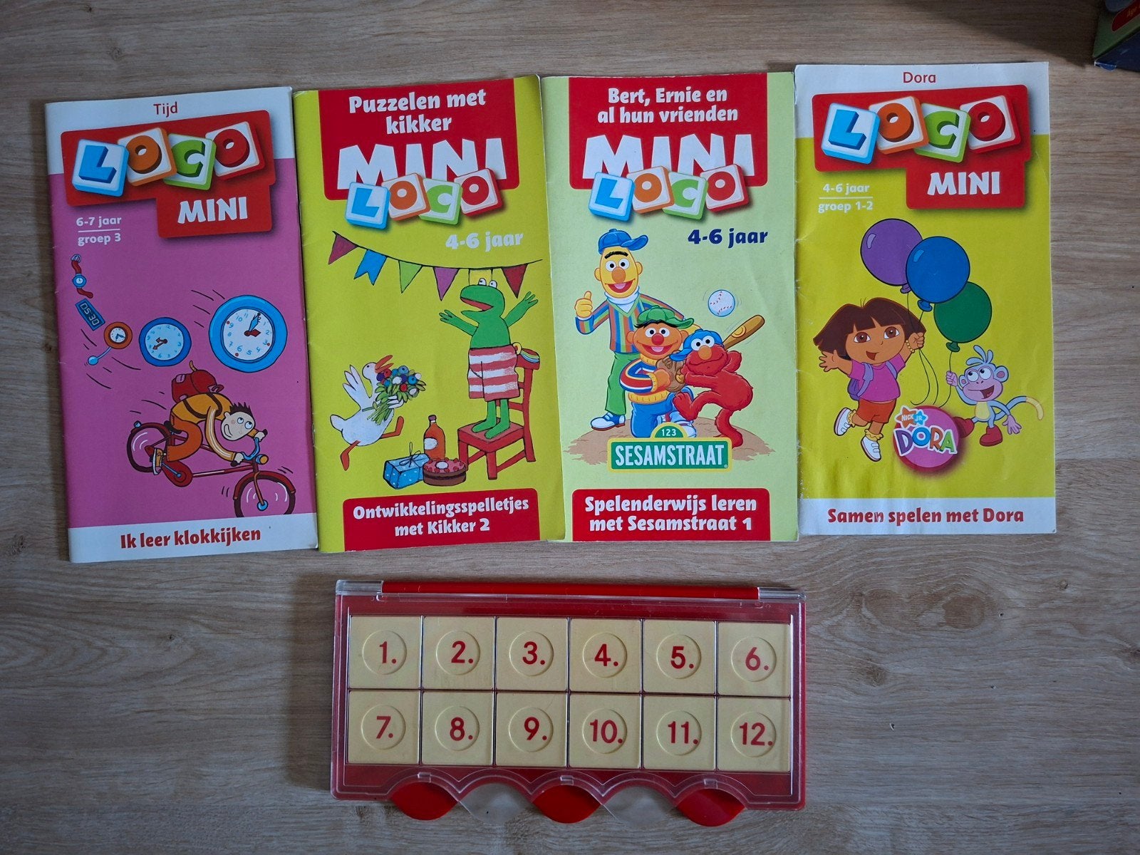 Mini Loco set met 4 boekjes en basisdoos, Ophalen of Verzenden, Gebruikt, Puzzelen