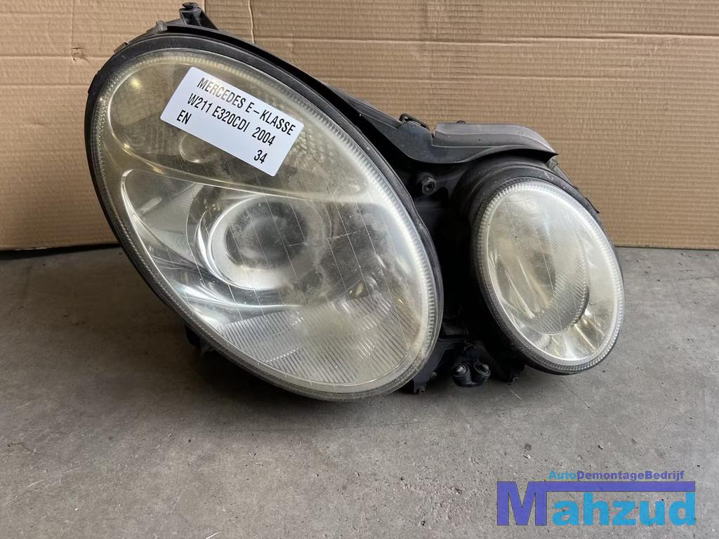 MERCEDES E-KLASSE W211 Rechts koplamp headlight RHD Engels, Auto-onderdelen, Gebruikt, Mercedes-Benz AG, Mercedes-Benz, Ophalen of Verzenden