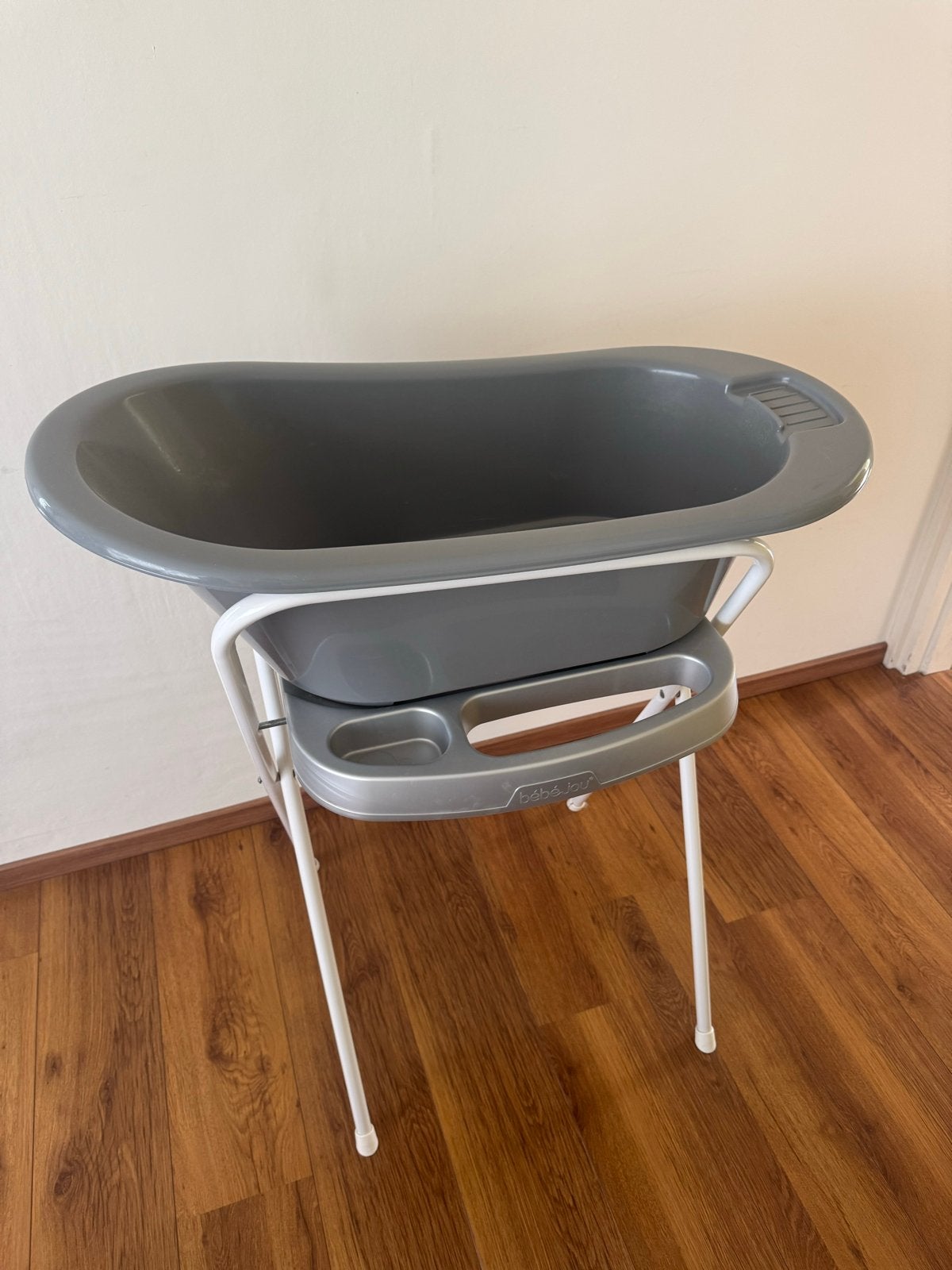 Bébé-jou babybadje met standaard en Tummy Tub, Kinderen en Baby's, Badjes en Verzorging, Ophalen, Gebruikt, Badje, Bébé-jou
