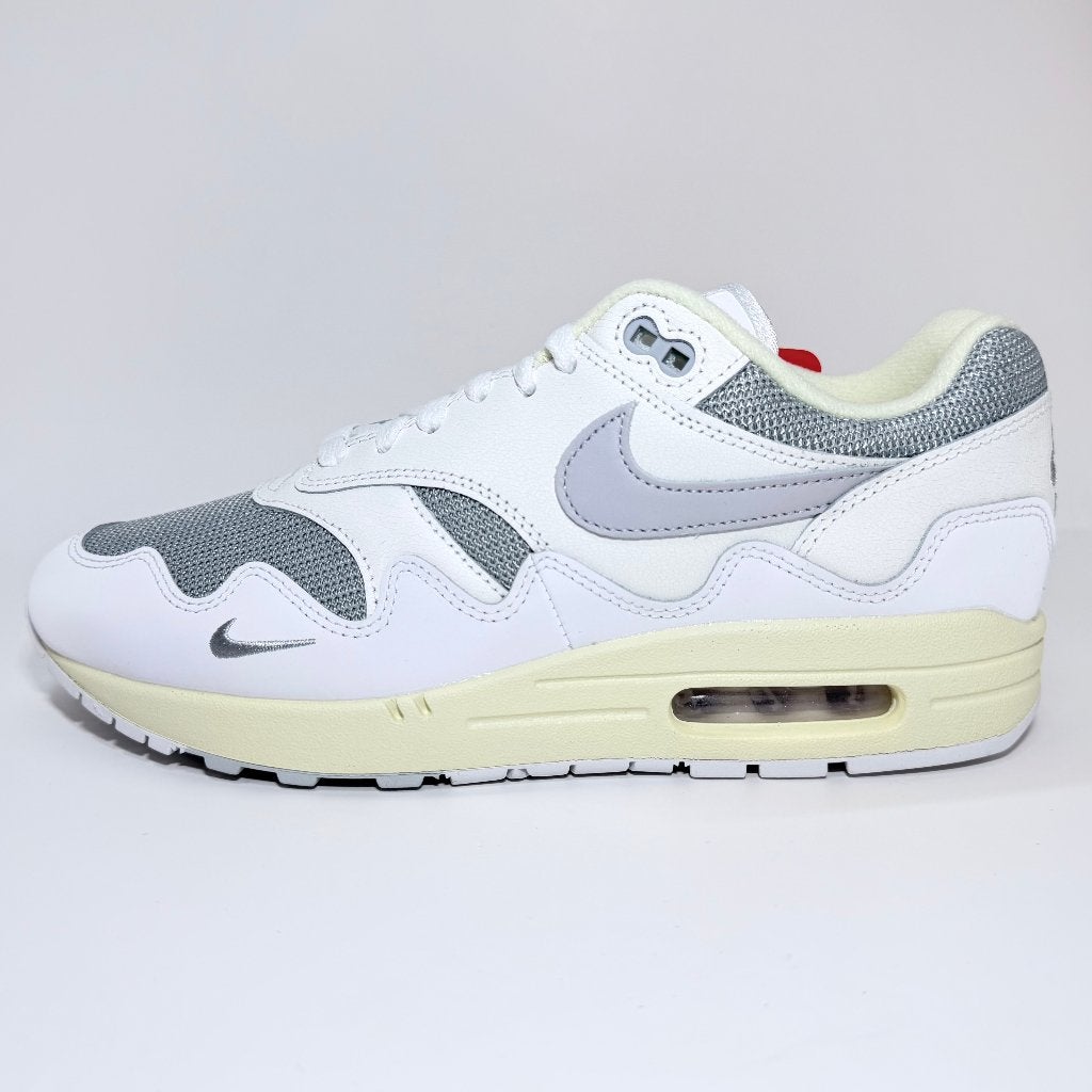 Nike Air Max 1 Patta Waves White - Maat 42.5, Kleding | Heren, Wit, Nike, Nieuw, Ophalen of Verzenden