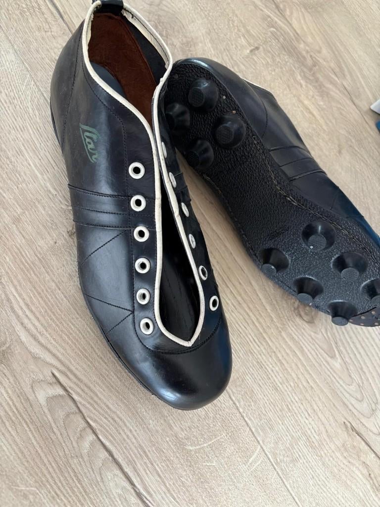 Vintage Voetbalschoenen / Rugbyschoenen, Sport en Fitness, Rugby, Ophalen of Verzenden, Schoenen