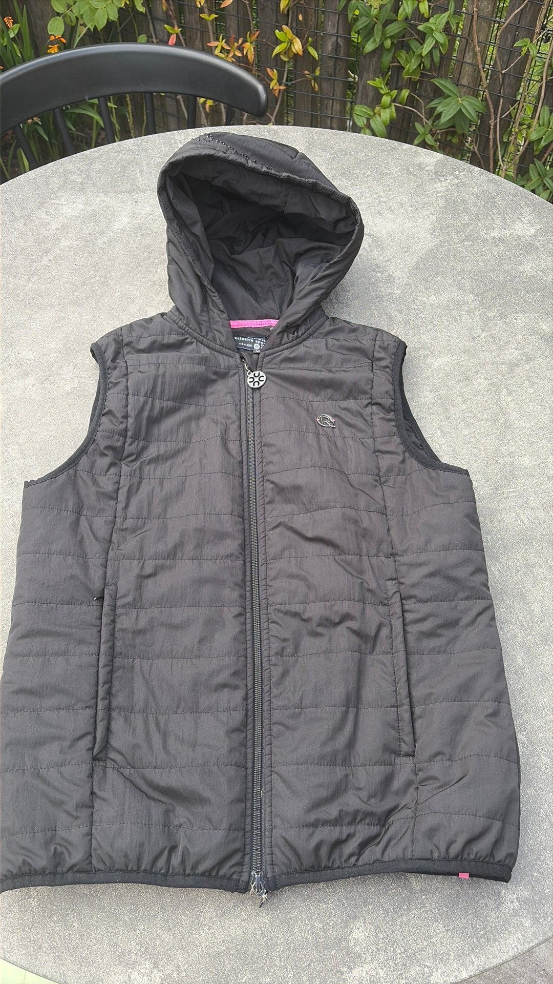 Zwarte bodywarmer van Quur maat M, Dieren en Toebehoren, Paardrijkleding, Ophalen of Verzenden, Zo goed als nieuw, Dressuur, Bovenkleding
