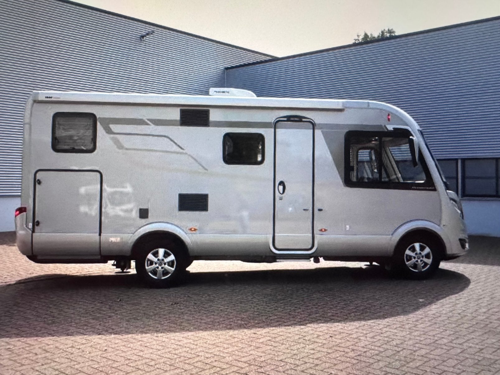 GEZOCHT :  (half)  Integraal Camper Hymer- 2012-2022, Caravans en Kamperen, Ringverwarming, Diesel, Particulier, Hymer