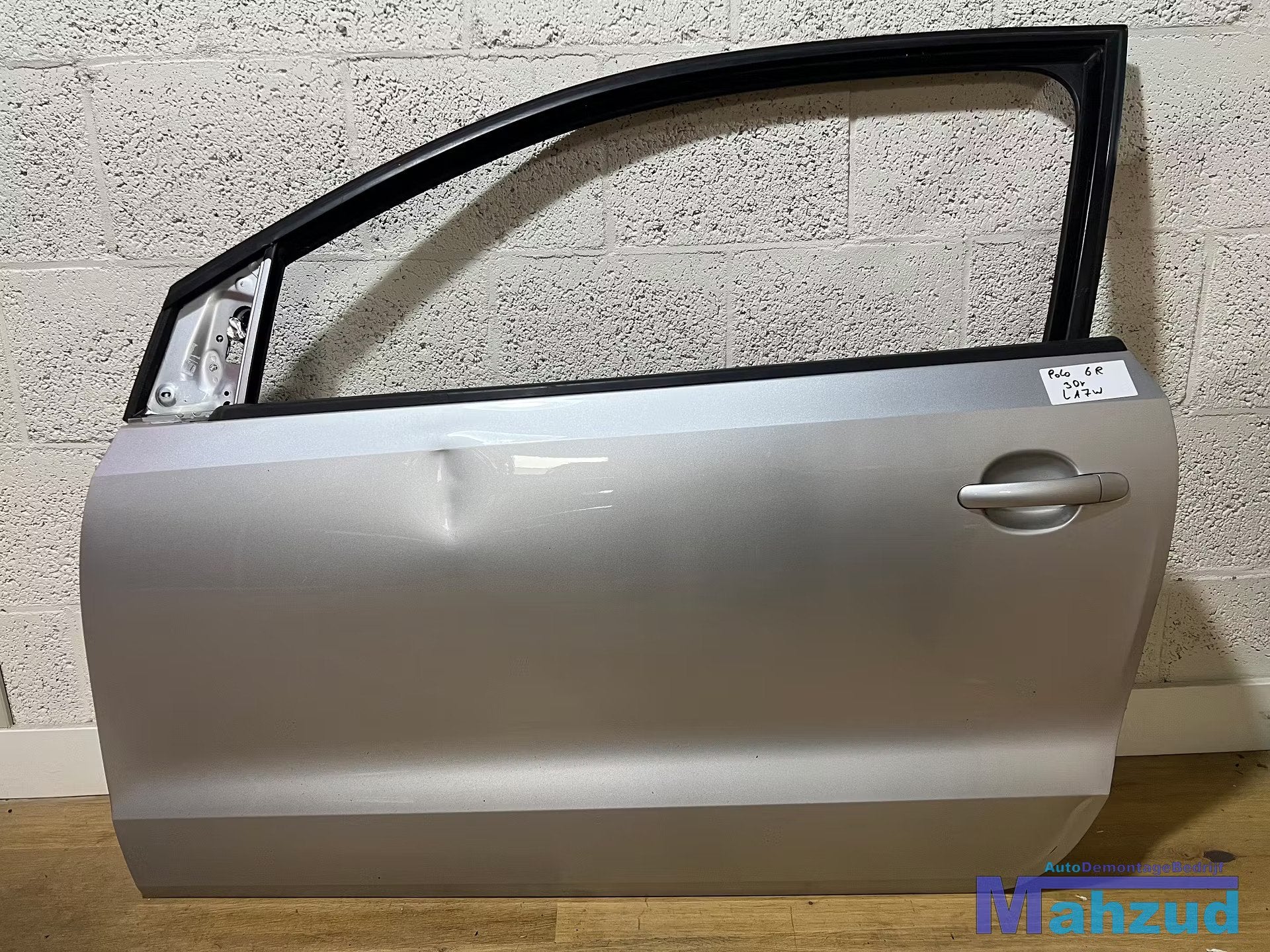 VW POLO 6R ZILVER LA7W 3deurs links linker deur 2009-2016, Gebruikt, Volkswagen AG, Berliner Ring 2
38440  Wolfsburg, DE, Volkswagen
