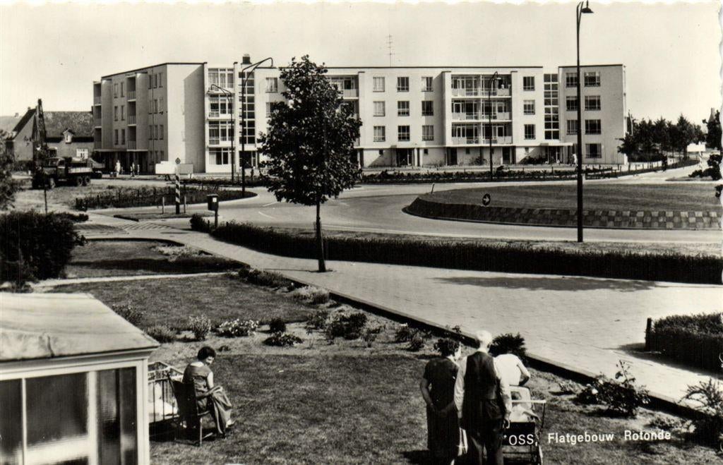 Oss, Flatgebouw Rotonde - vrachtwagen - ongelopen, Verzenden, Voor 1920, Ongelopen, Noord-Brabant