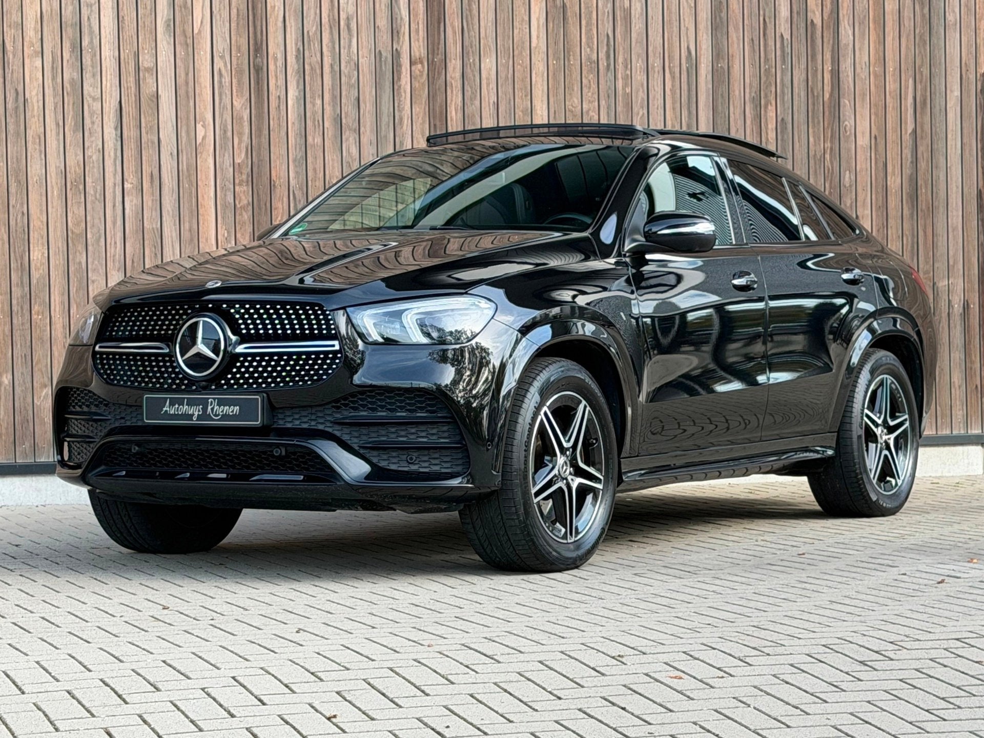 Mercedes-Benz GLE-klasse Coupé 350 e 4MATIC / AMG-line / Pa, Auto's, Dealer onderhouden, Gebruikt, Zwart, 4 cilinders