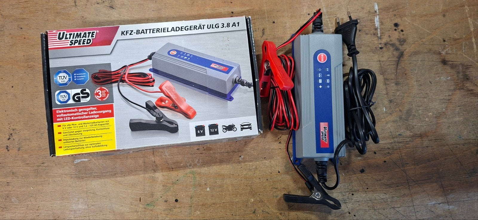 Ultimate Speed Acculader ULG 3.8 A1 - Nieuw in doos, Nieuw, Universele onderdelen