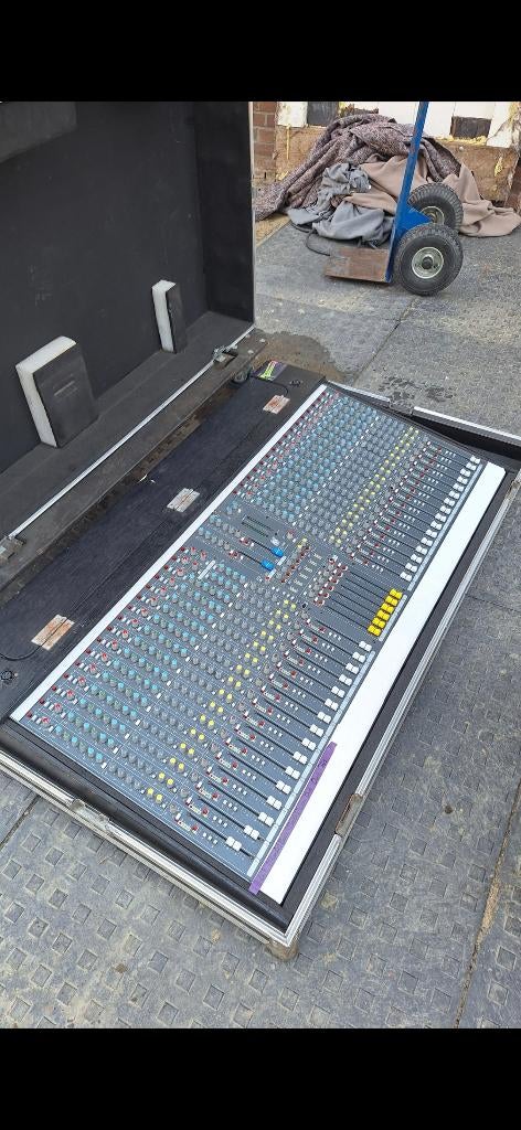A&H GL2200 4-2 mixer, Muziek en Instrumenten, Mengpanelen, Ophalen, Gebruikt, 20 kanalen of meer
