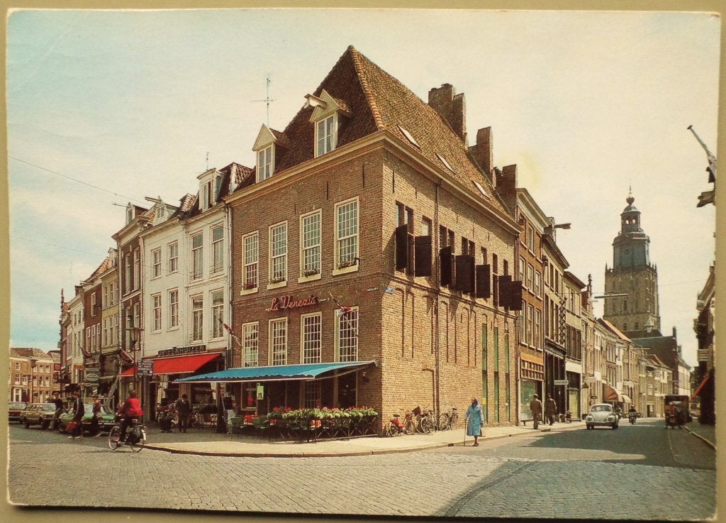 Zutphen - Huis Gelre - oude autos - VW kever, Ophalen of Verzenden, 1980 tot heden, Gelopen, Overijssel