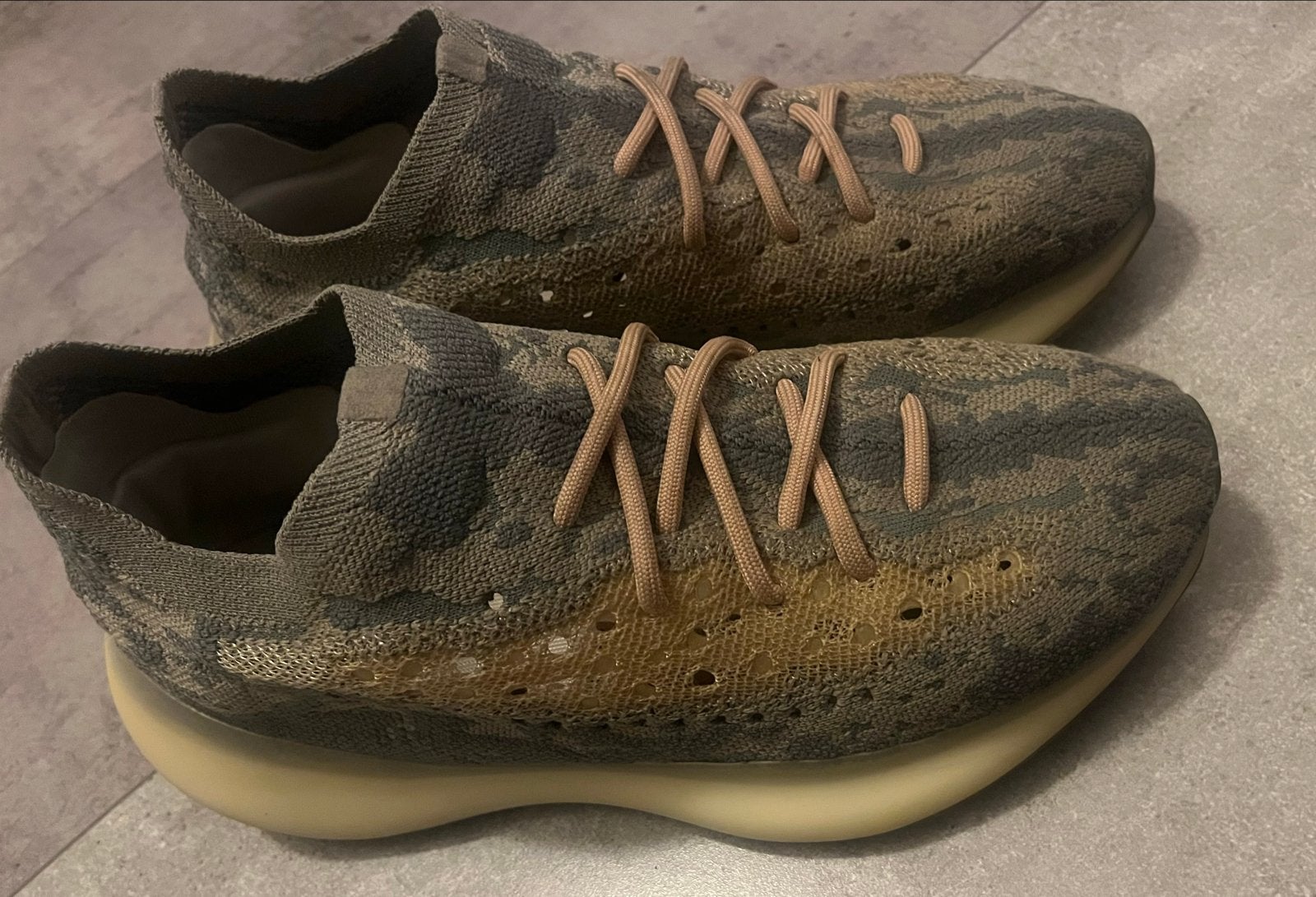 Adidas Yeezy Boost 380 'Mist' Sneakers MAAT 41 •MET BON•, Overige kleuren, Ophalen of Verzenden, Sneakers of Gympen, Zo goed als nieuw