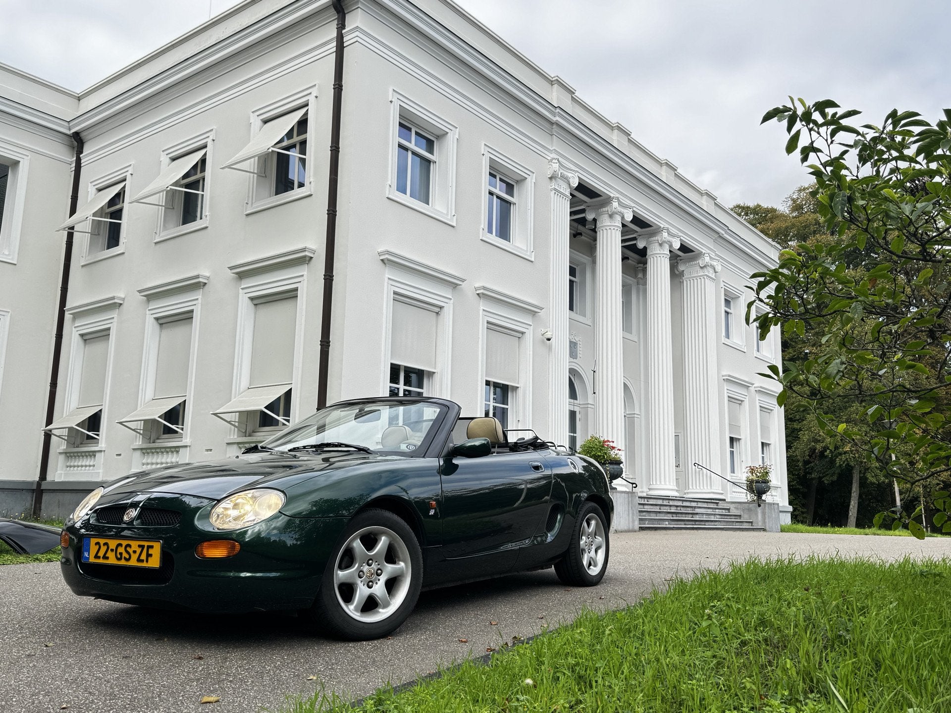 MG F 1.8i ( 2X!) + HARDTOP (bj 1999), Auto's, Achterwielaandrijving, Cabriolet, 1796 cc, 14 km/l