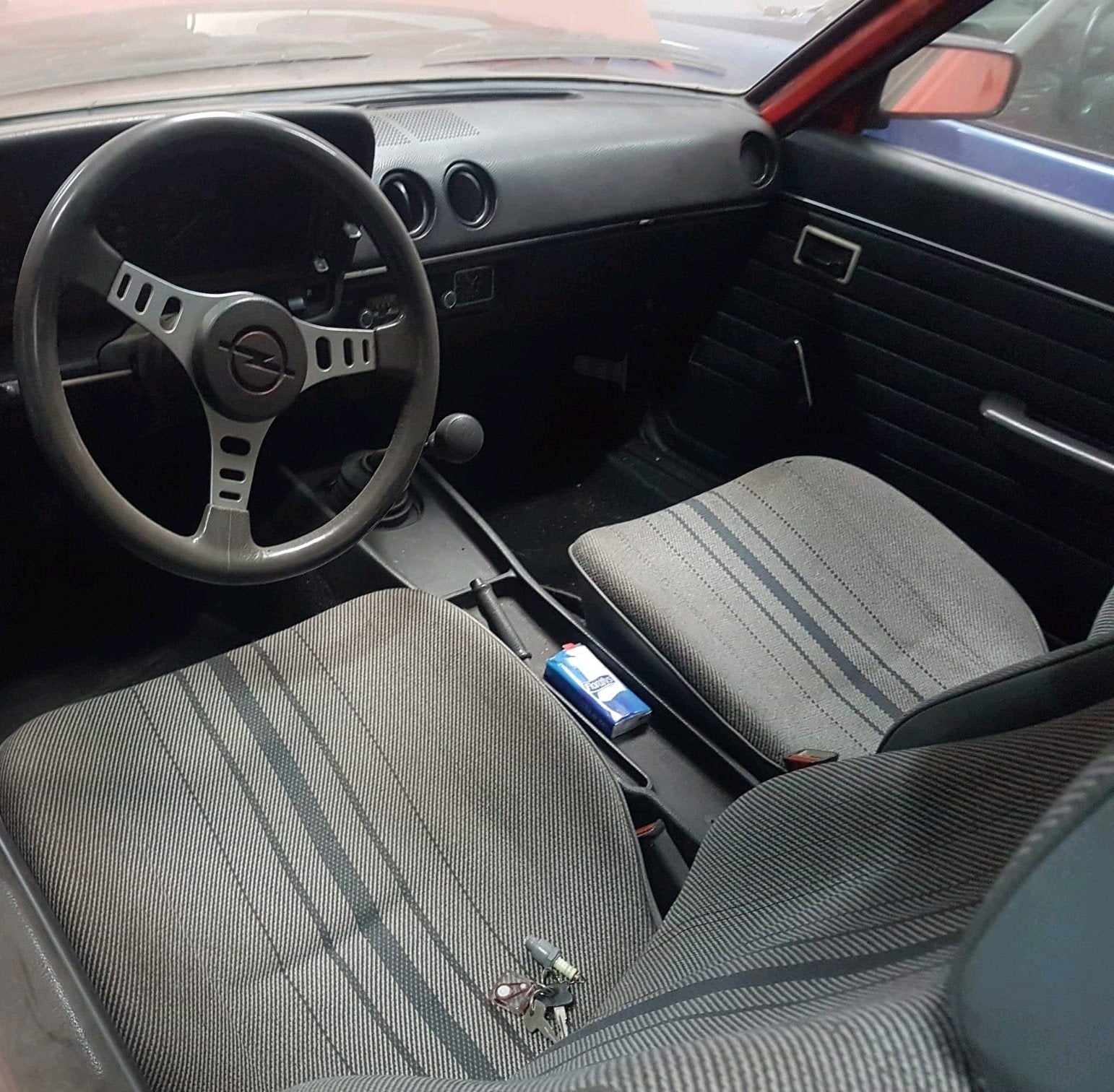 Stoelen en achterbank Opel Manta b/Ascona b, Auto-onderdelen, Interieur en Bekleding, Ophalen, Gebruikt, Opel