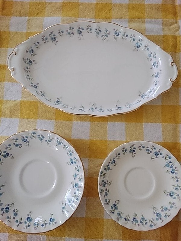 Royal Albert, Memory Lane., Antiek en Kunst, Antiek | Servies los, Ophalen of Verzenden