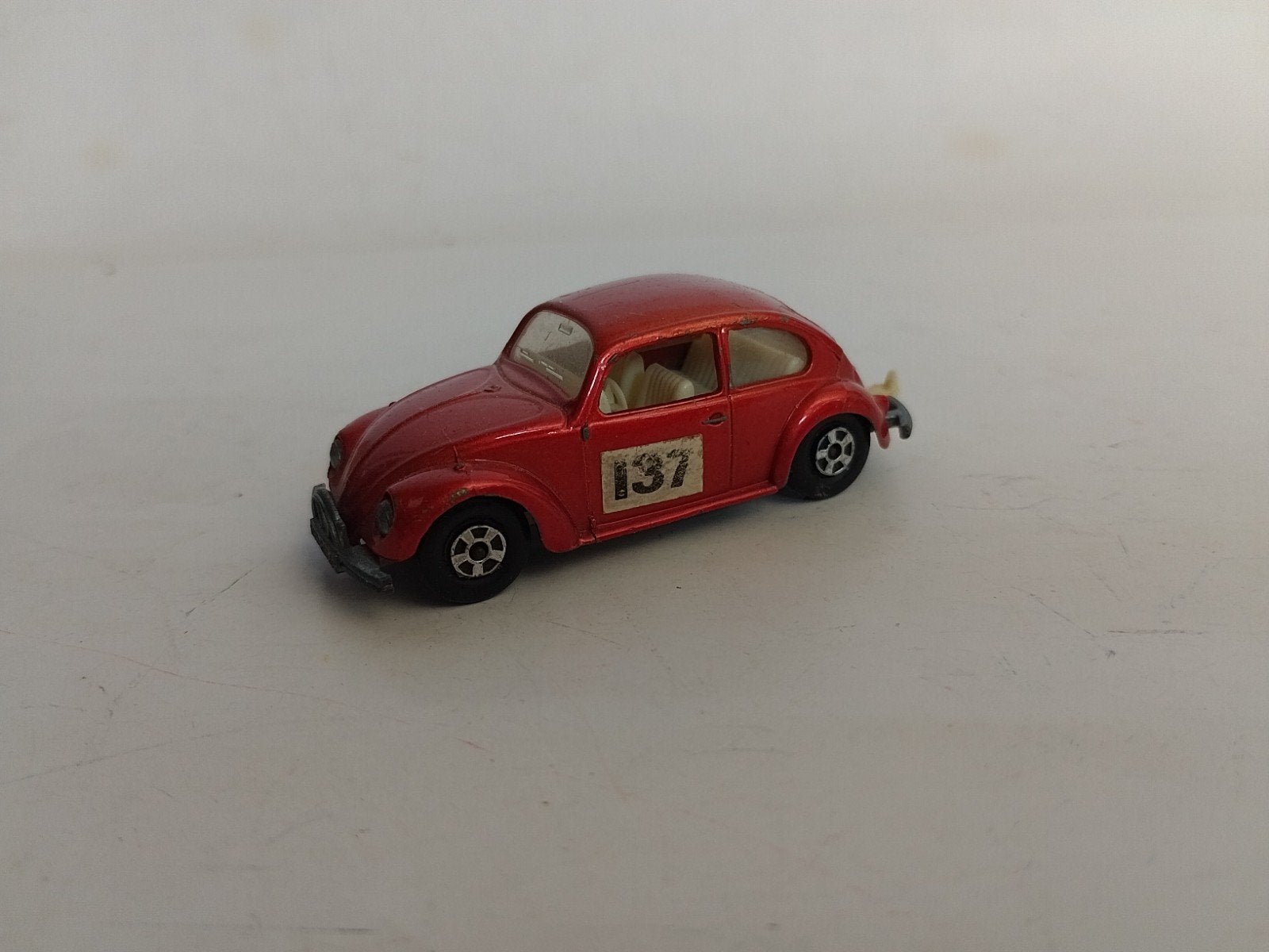 VW Volkswagen Kever 1500 Saloon 1968, matchbox nr 15, 1:64, Ophalen of Verzenden, Zo goed als nieuw, Auto