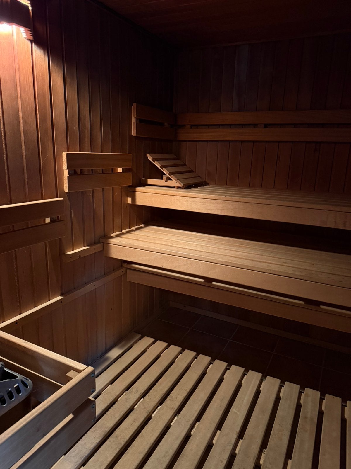 Finse sauna 210 x 210 cm, compl.&werkend, 8 kW Helo/Saunatec, Ophalen, Gebruikt, Fins of Traditioneel, Complete sauna