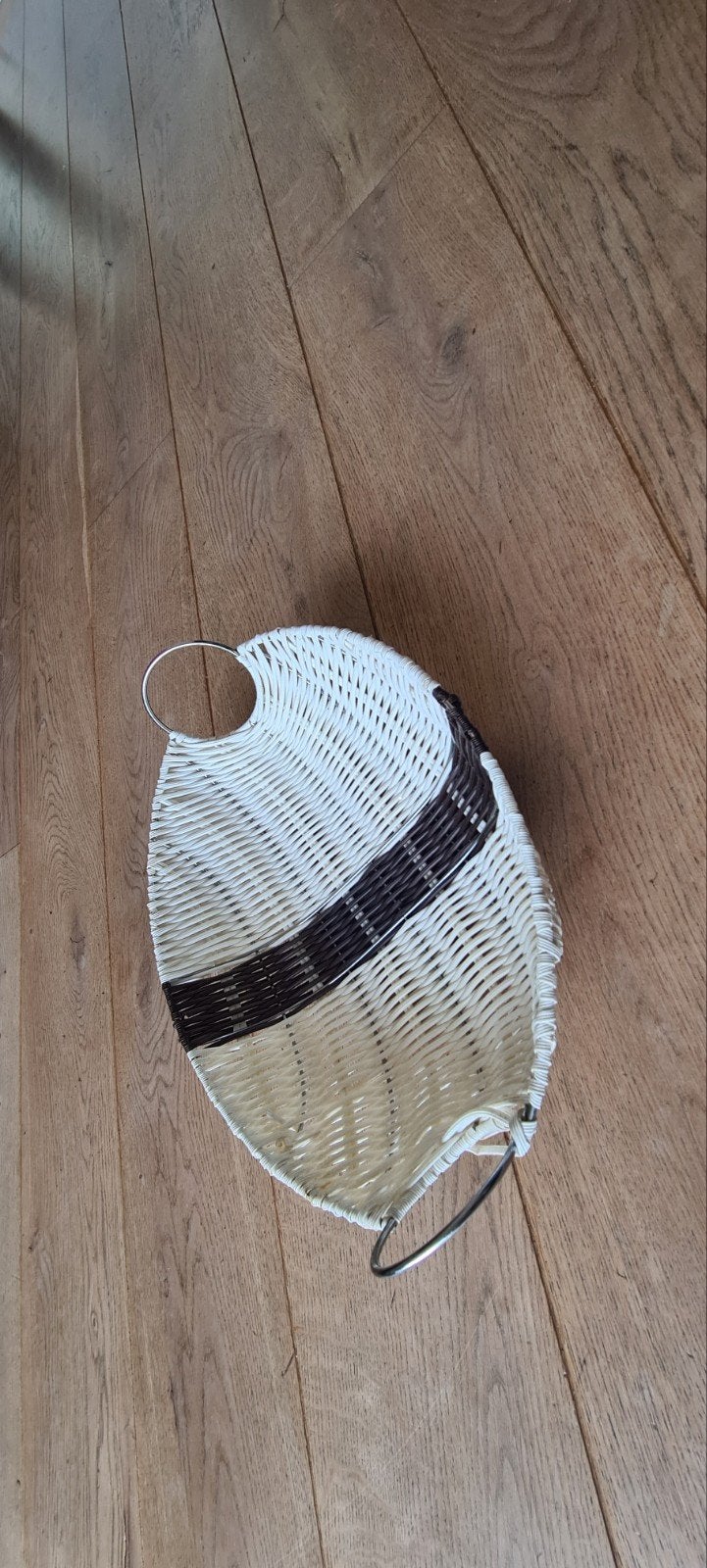 Decoratieve schaal van riet met handvatten, Gebruikt, Schaal, Ophalen of Verzenden, Riet