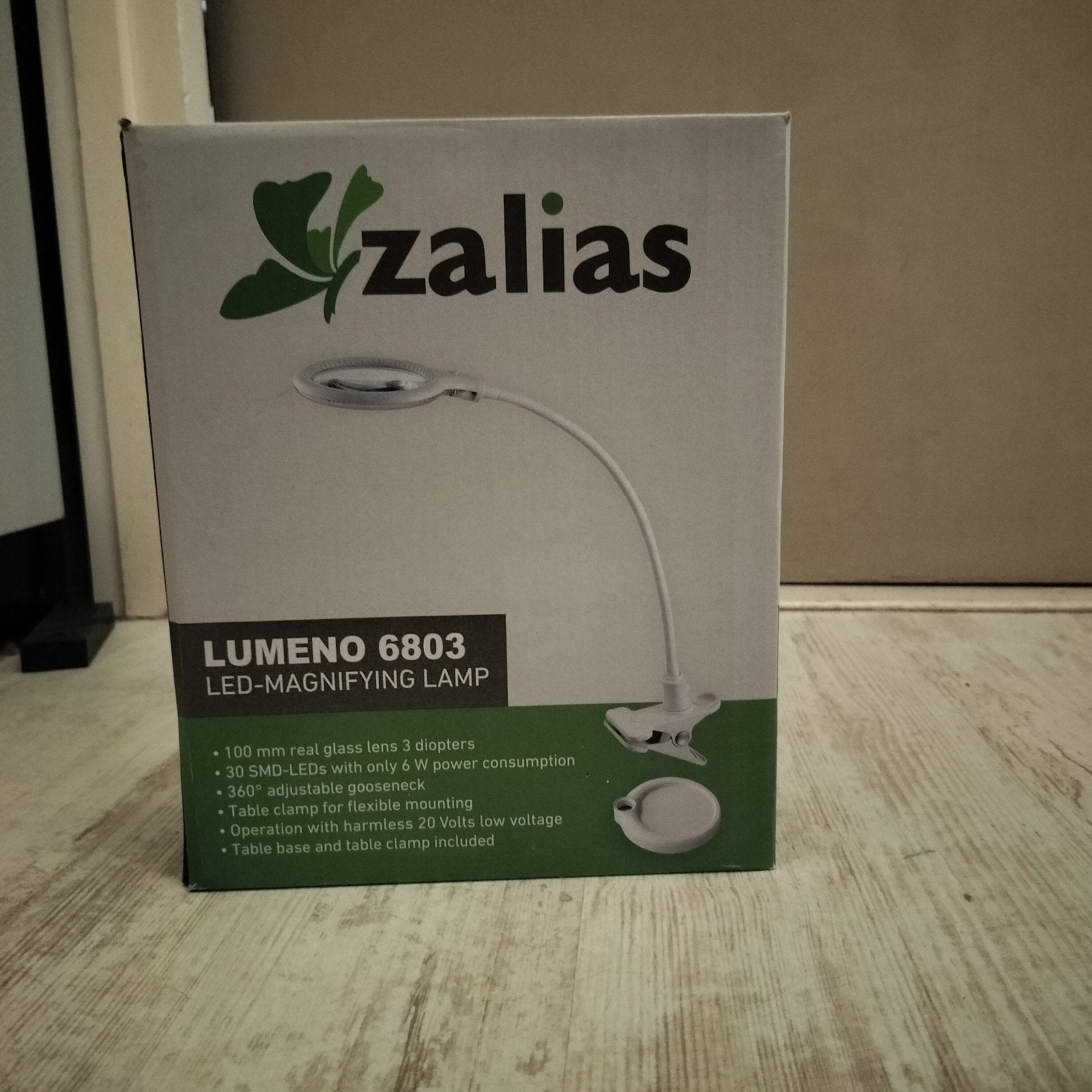 Loeplamp voor slechtzienden of pedicure of schoonheidsspecia, Boeken, Ophalen of Verzenden, Zo goed als nieuw, Interieur en Design