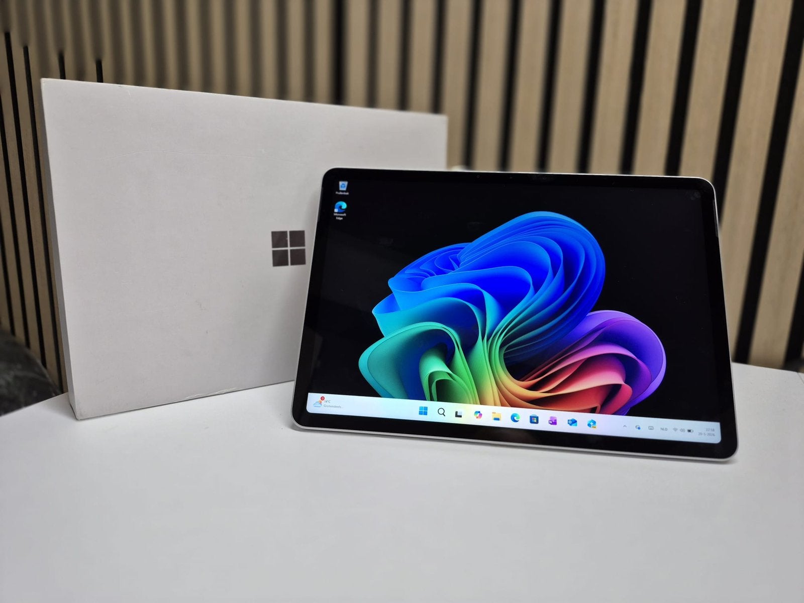 Microsoft Surface Pro 12” Copilot+ PC – NIEUWSTAAT, Computers en Software, Windows Tablets, Zo goed als nieuw, 12 inch, Ophalen of Verzenden