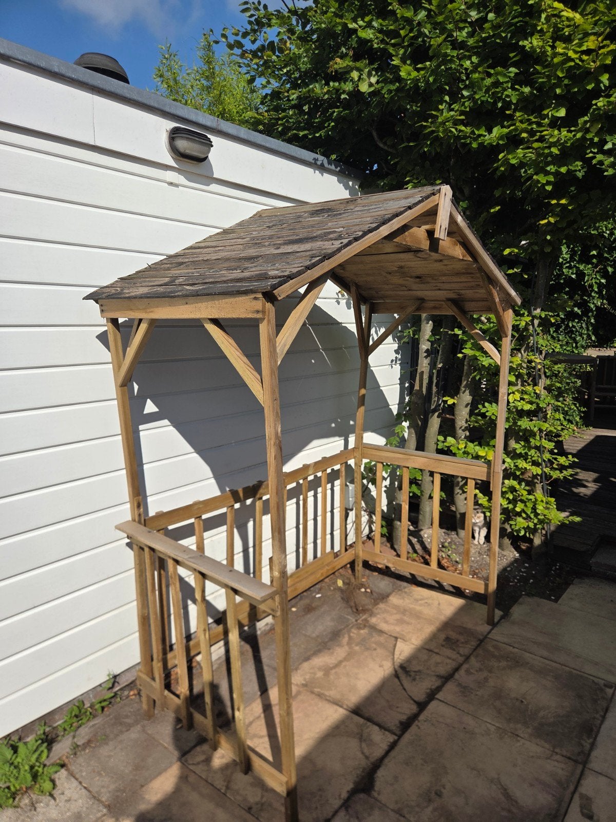 Kleine houten overkapping voor BBQ of buitenkeuken, Tuin en Terras, Overkappingen, Ophalen