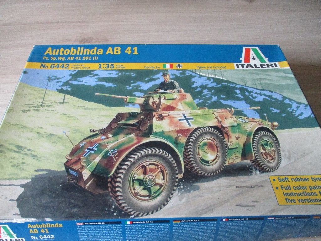 Italeri Autoblinda AB 41, Hobby en Vrije tijd, Tank, Italeri, 1:32 tot 1:50, Ophalen of Verzenden
