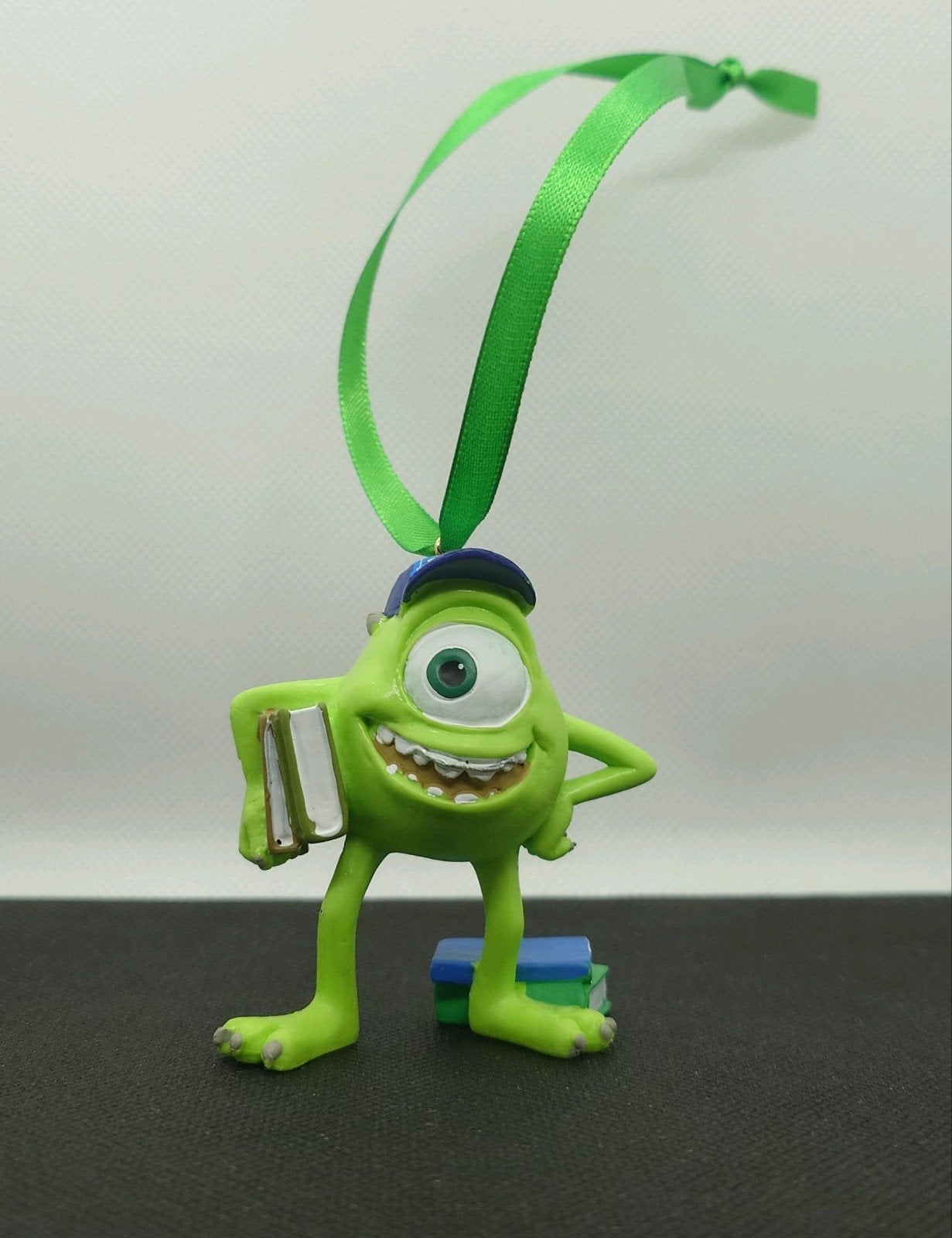 Disney Mike Monsters Inc kerst ornament hanger kerstbal, Ophalen of Verzenden, Nieuw