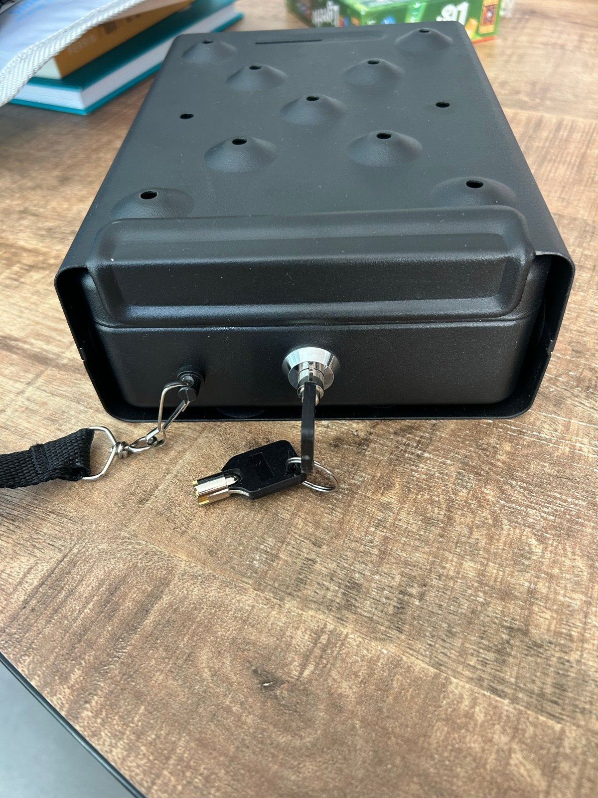 Nieuw Autokluisje - Compacte en veilige opbergoplossing, Auto diversen, Ophalen of Verzenden, Nieuw