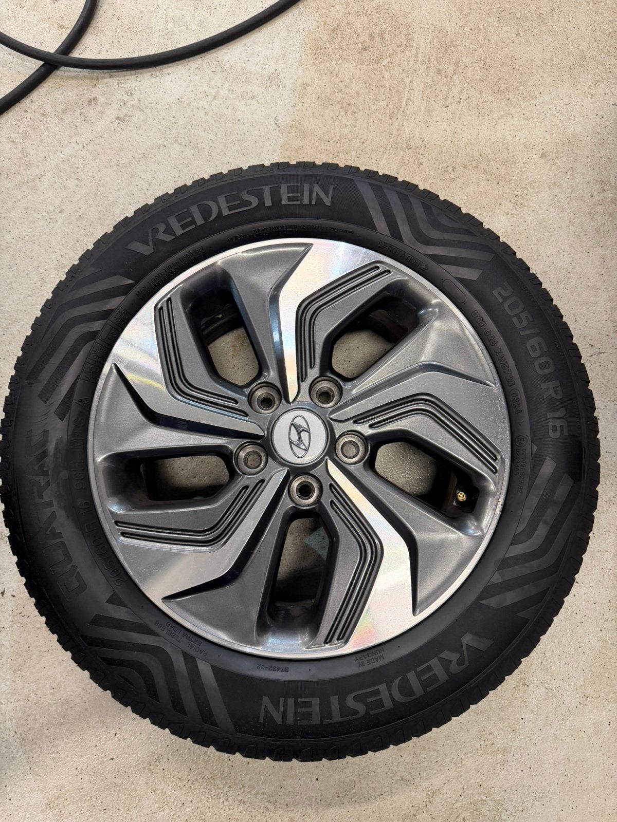 Origineel Hyundai velgen met all season banden, Ophalen of Verzenden