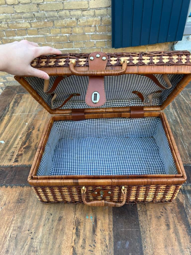 Rieten rotan picknickmand, Ophalen, Zo goed als nieuw, Zonder inhoud
