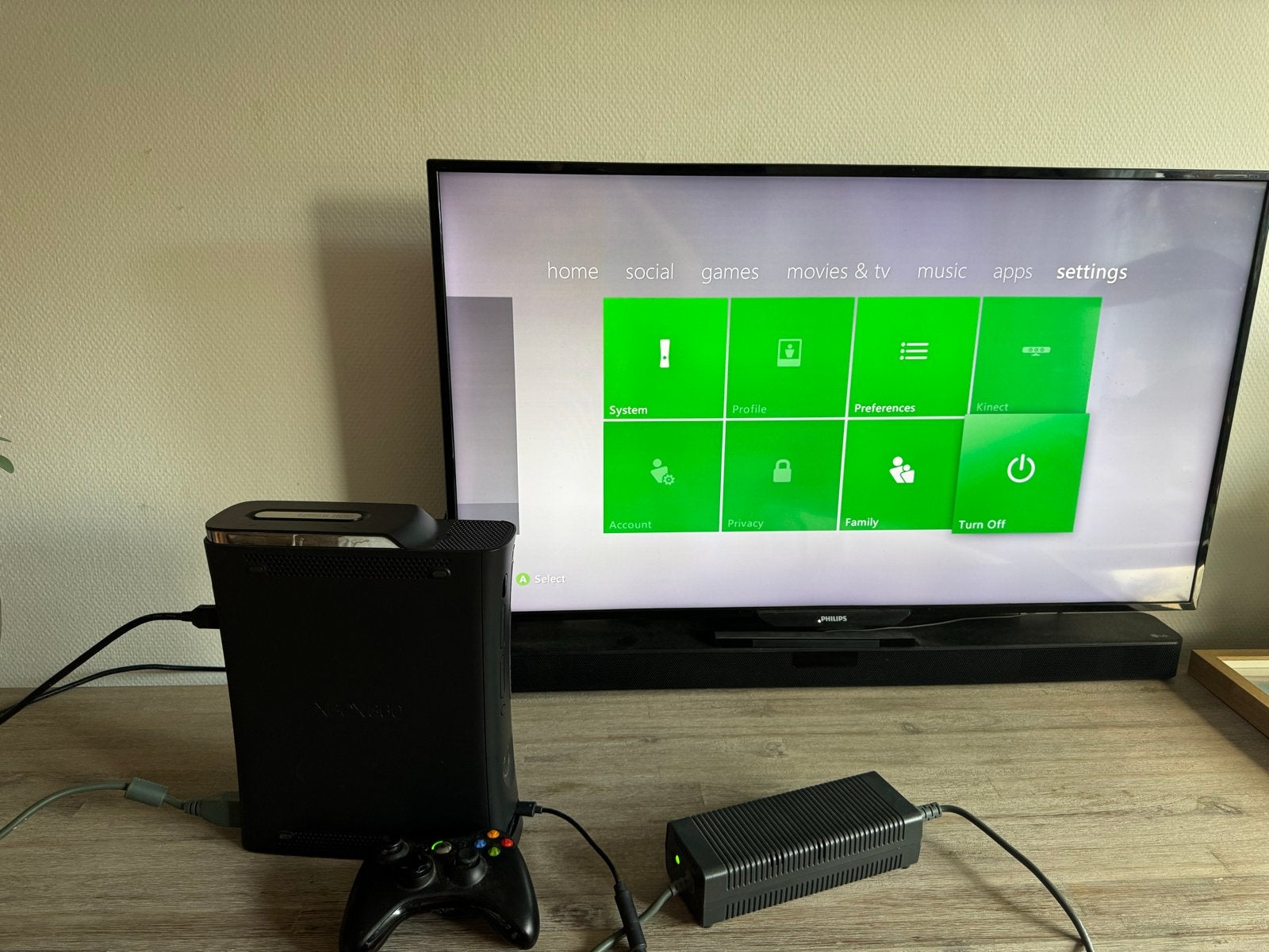 Xbox 360 Elite 120GB met 2 controllers en 9 games, Ophalen, 360 Elite of Super Elite, Met 2 controllers, 120 GB