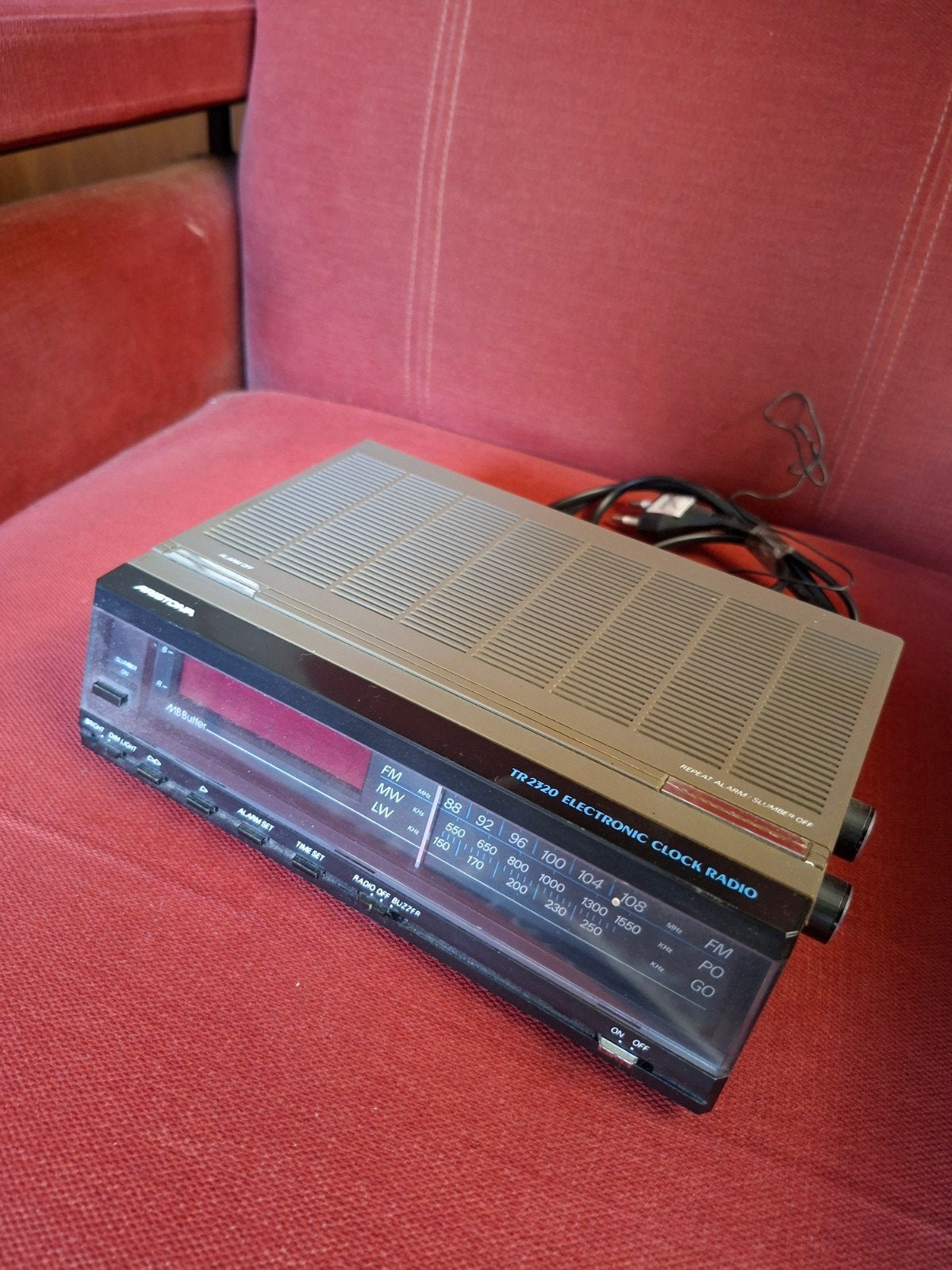 Ariston TR2320 Elektronische Wekkerradio - Vintage, Ophalen, Gebruikt, Radio