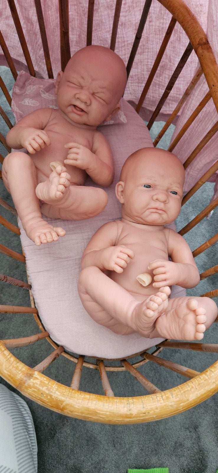 2 realistische babypoppen (jongen & meisje) - Maat 38, Ophalen of Verzenden