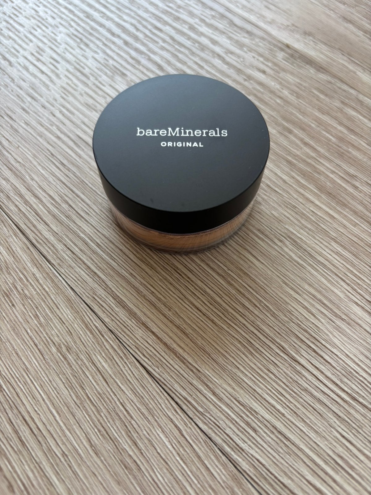 BareMinerals foundation medium beige 12, gloednieuw, Gehele gezicht, Beige, Nieuw, Ophalen of Verzenden